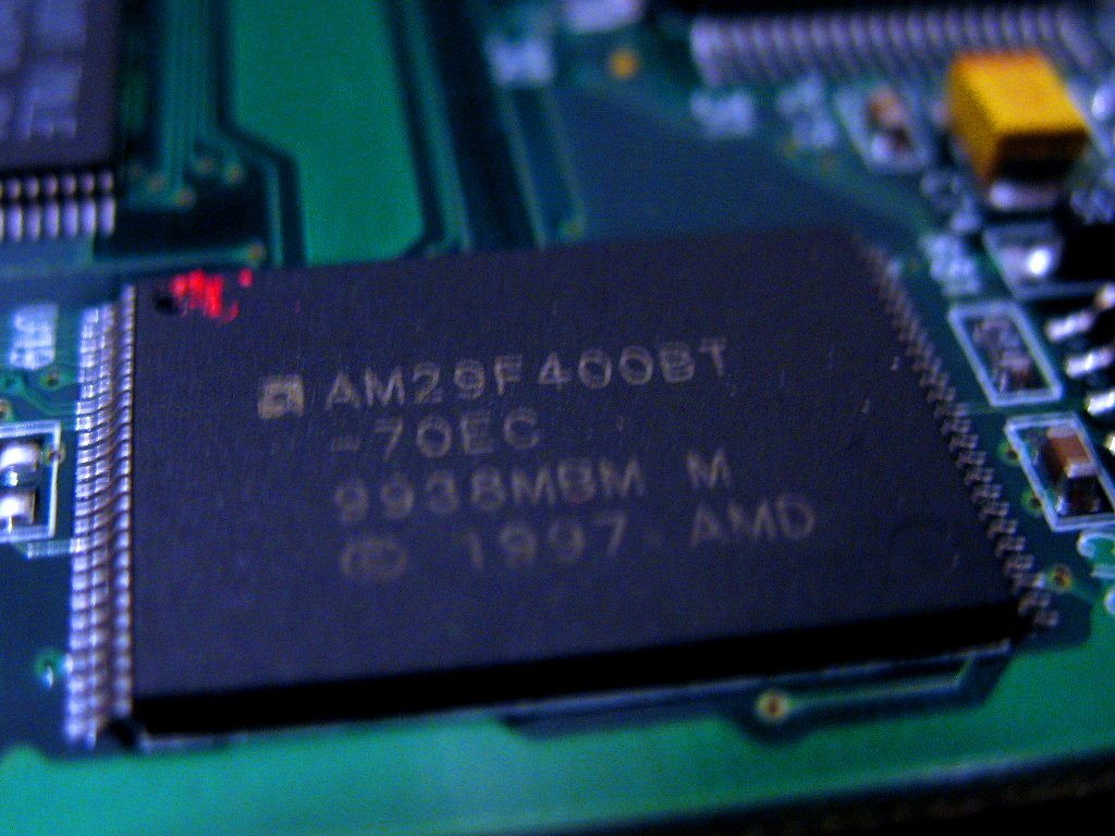 /openwrt/flashrom/raw/commit/126de26b44c556e2c1d01e88d01a0a17c89f5c16/doc/user_docs/Soldered_tsop48.jpg