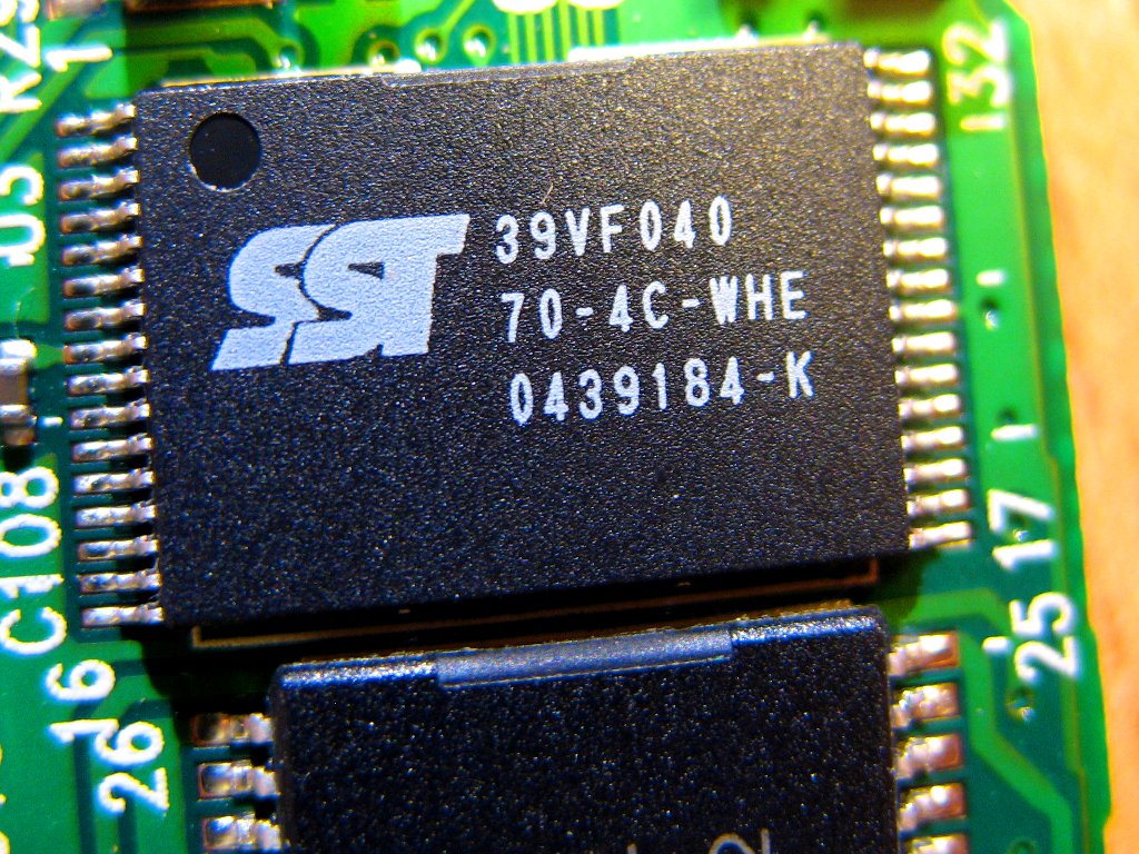 /openwrt/flashrom/raw/commit/126de26b44c556e2c1d01e88d01a0a17c89f5c16/doc/user_docs/Sst_39vf040_tsop32.jpg