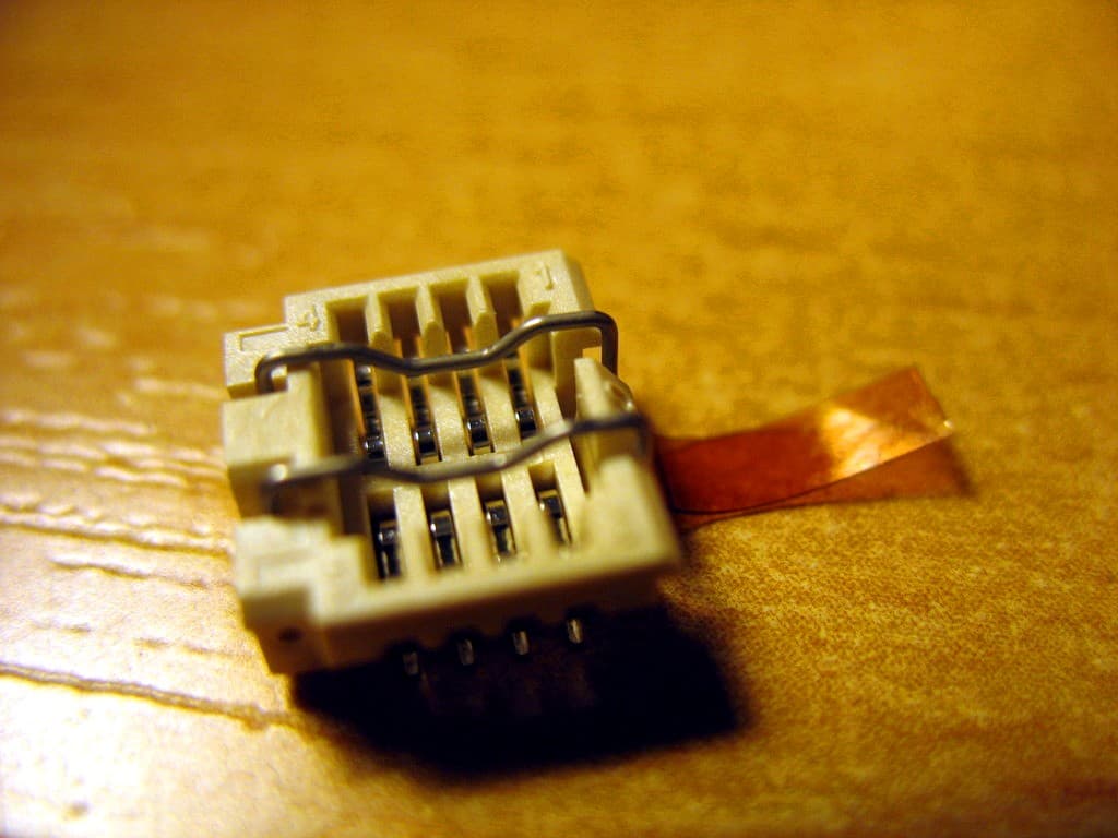 /openwrt/flashrom/raw/commit/4e334c4f79da2b621917da8f47dcf33bb2c0cfbc/doc/user_docs/Soic8_socket_front_closed.jpg