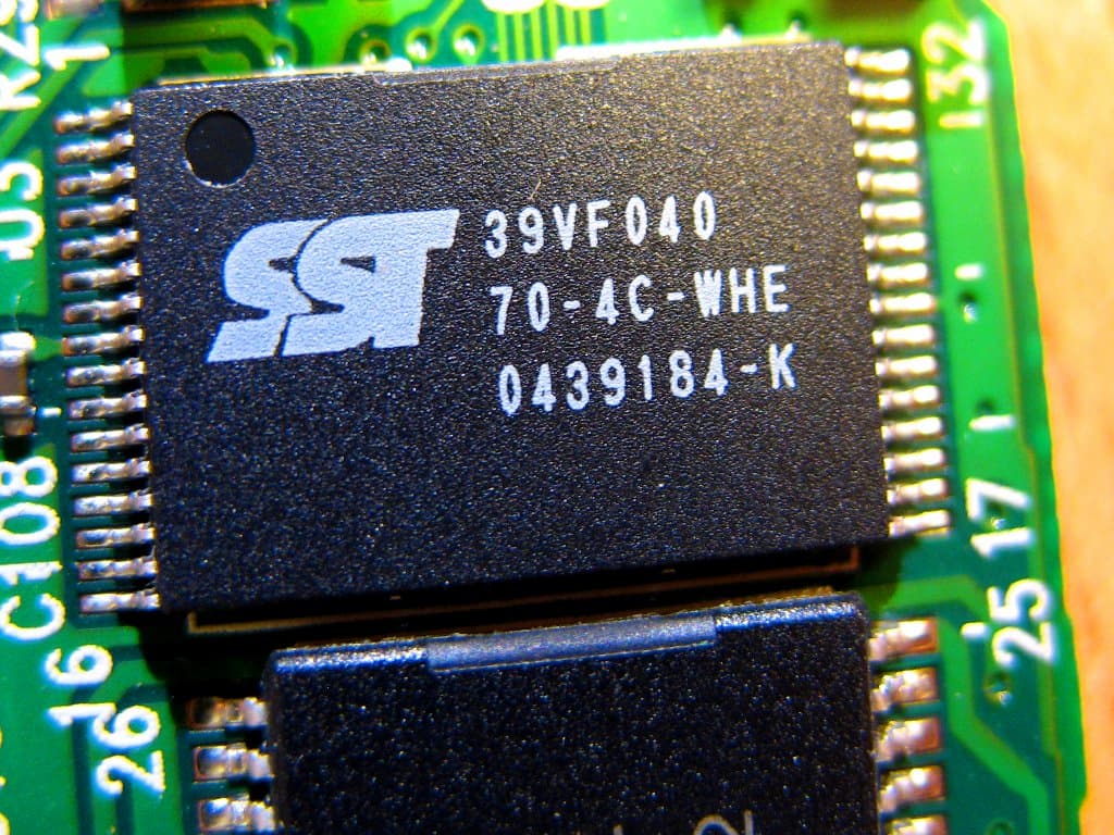 /openwrt/flashrom/raw/commit/4e334c4f79da2b621917da8f47dcf33bb2c0cfbc/doc/user_docs/Sst_39vf040_tsop32.jpg